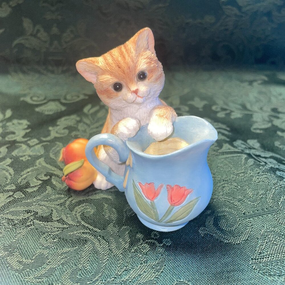 Lenox "Peaches And Cream" Cat Figurine